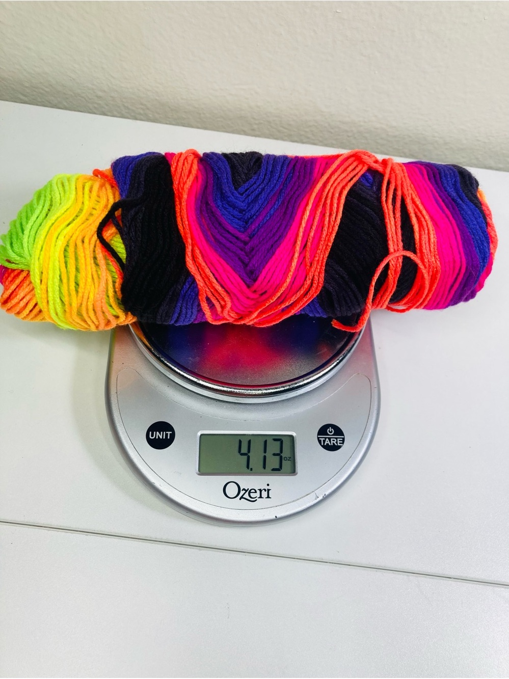 🐱 🐶 4.13 oz BARGAIN YARN Multicolor Neon Yarn Skein